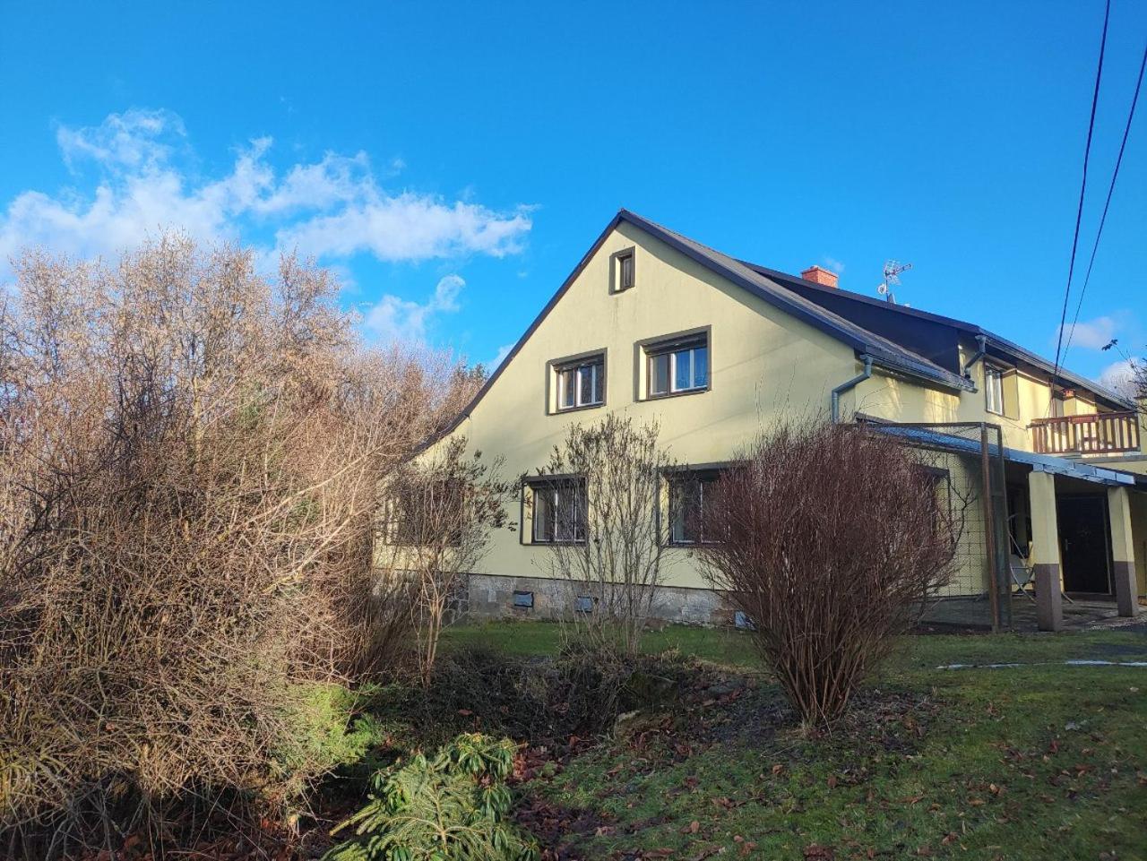 Na Kopci 84 Apartamento Stare Krecany Exterior foto