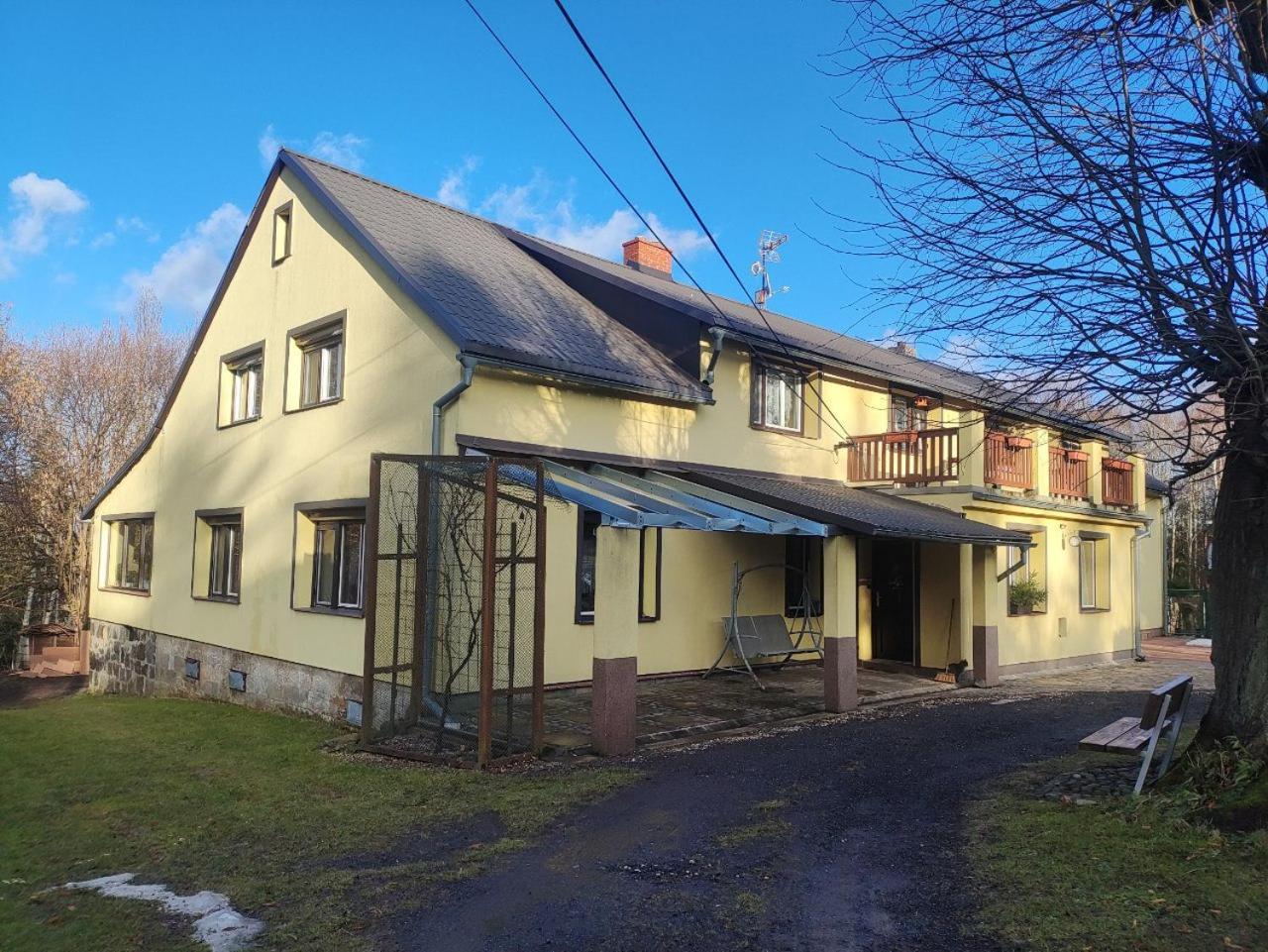 Na Kopci 84 Apartamento Stare Krecany Exterior foto