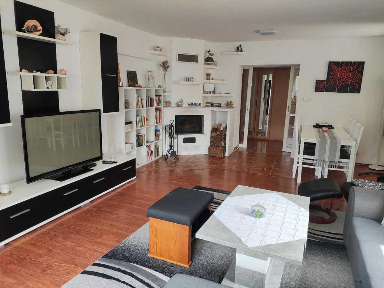 Na Kopci 84 Apartamento Stare Krecany Exterior foto
